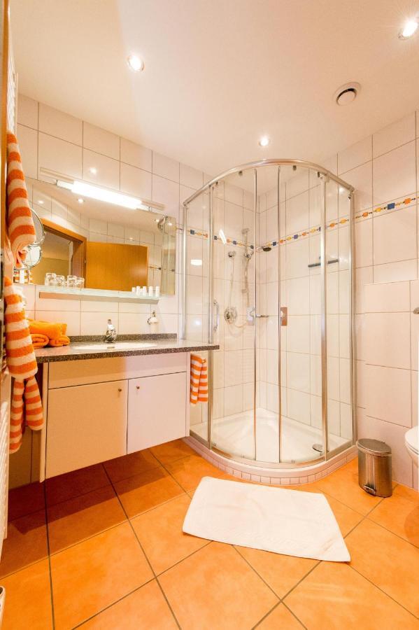 Pension Elisabeth Russbach am Pass Gschütt Habitación foto