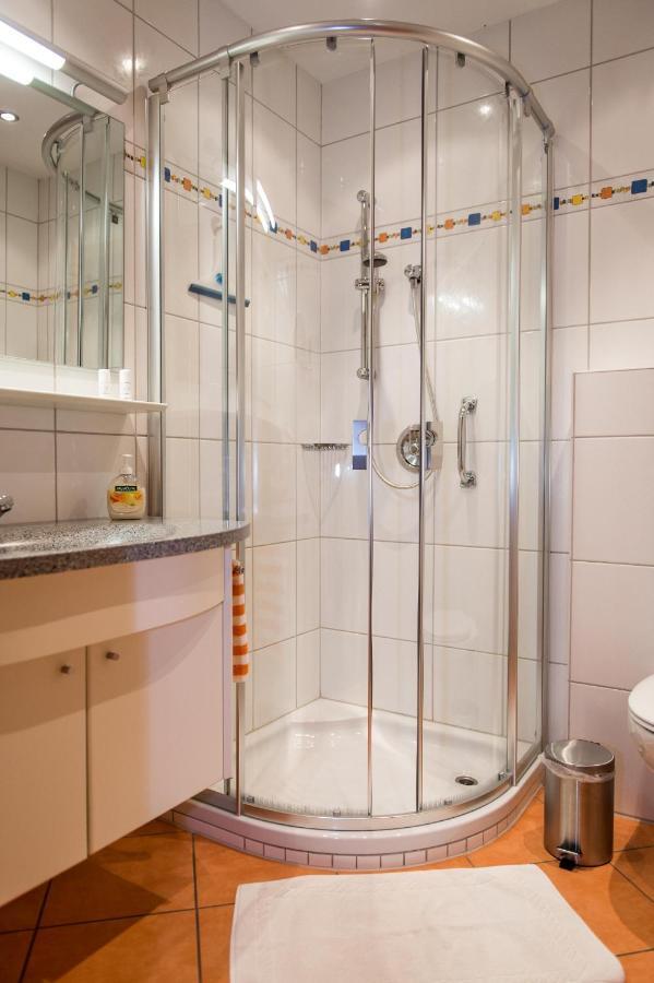 Pension Elisabeth Russbach am Pass Gschütt Habitación foto